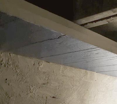 betonvloer isoleren via het kruipruimte plafond